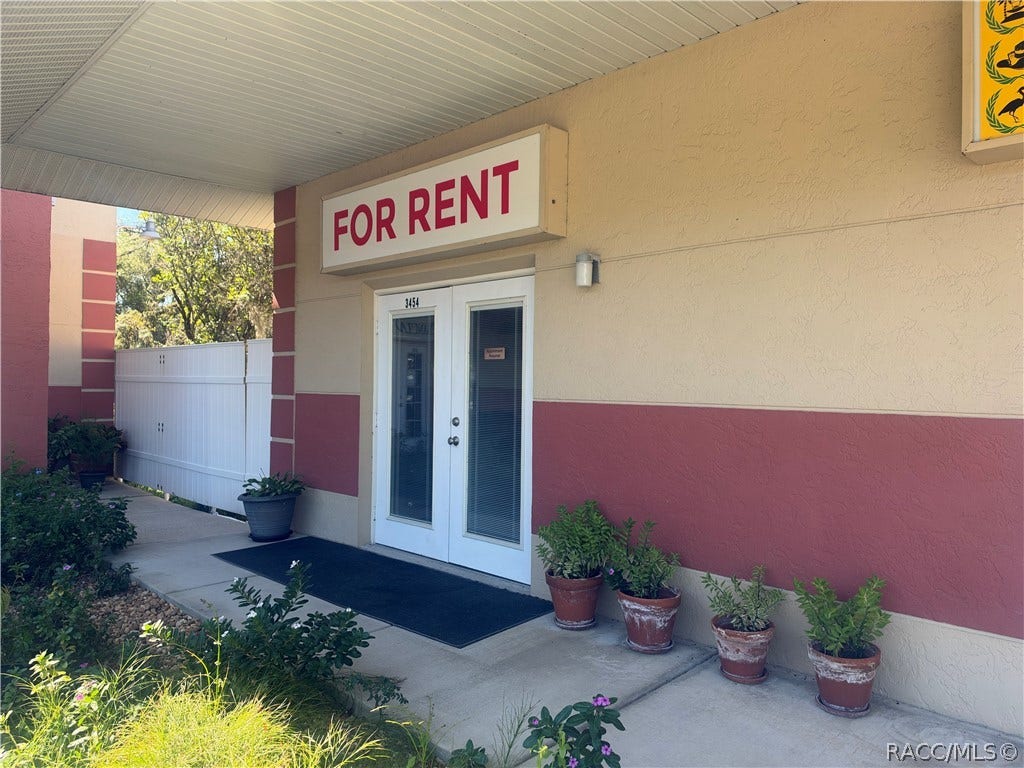 3454 N Citrus Avenue, Crystal River, FL 34428 3454 N Citrus Avenue, Crystal River, FL 34428