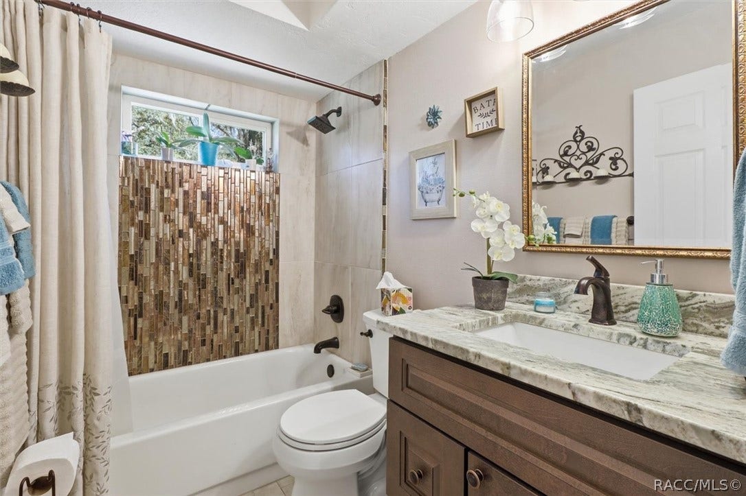 5855 W Nobis Circle, Homosassa, FL 34448 5855 W Nobis Circle, Homosassa, FL 34448
