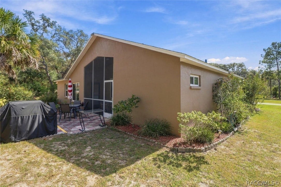 5855 W Nobis Circle, Homosassa, FL 34448 5855 W Nobis Circle, Homosassa, FL 34448