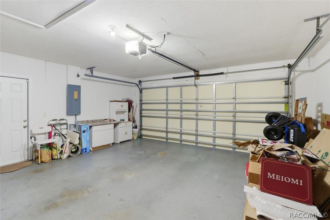 5855 W Nobis Circle, Homosassa, FL 34448 5855 W Nobis Circle, Homosassa, FL 34448