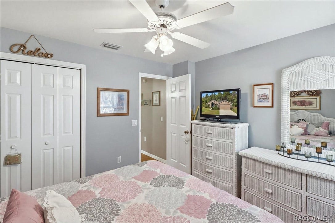 5855 W Nobis Circle, Homosassa, FL 34448 5855 W Nobis Circle, Homosassa, FL 34448
