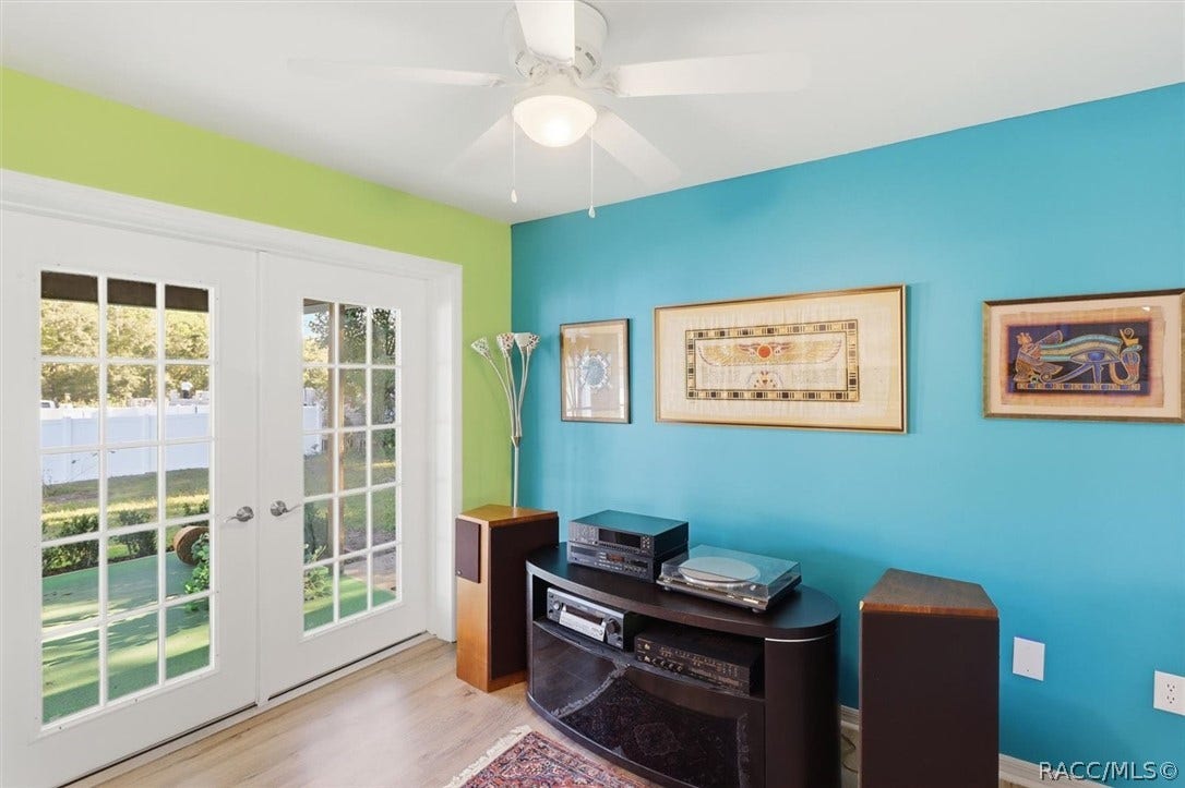 2279 W Winter Place, Citrus Springs, FL 34434
