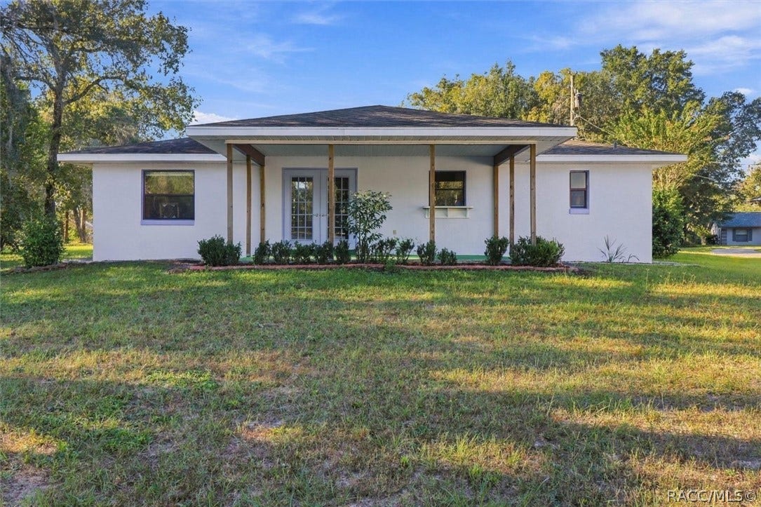 2279 W Winter Place, Citrus Springs, FL 34434