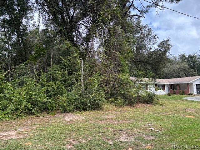 5727 W Meadowpark Lane, Crystal River, FL 34429 5727 W Meadowpark Lane, Crystal River, FL 34429