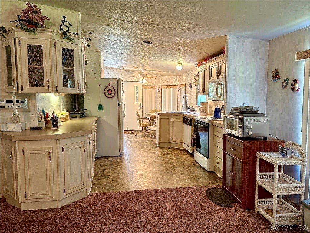 9954 S Forestline Avenue, Inverness, FL 34452 9954 S Forestline Avenue, Inverness, FL 34452