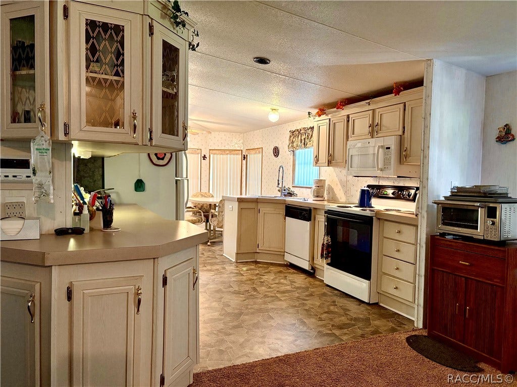 9954 S Forestline Avenue, Inverness, FL 34452 9954 S Forestline Avenue, Inverness, FL 34452