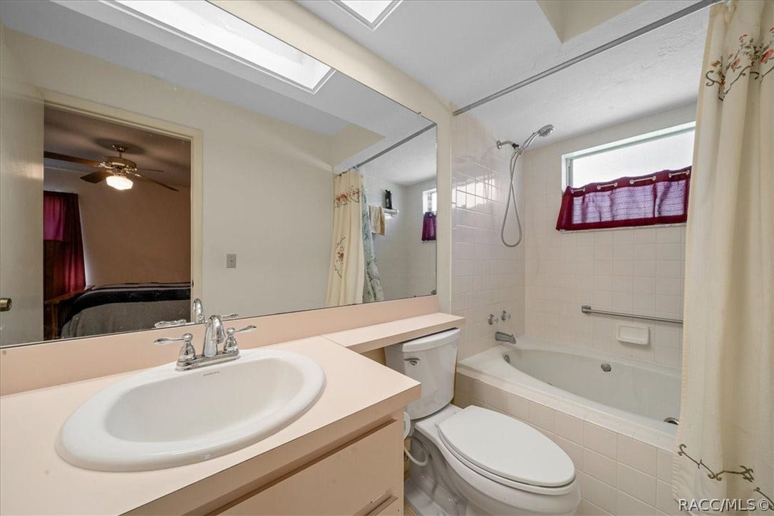906 W Colbert Court, Beverly Hills, FL 34465 906 W Colbert Court, Beverly Hills, FL 34465