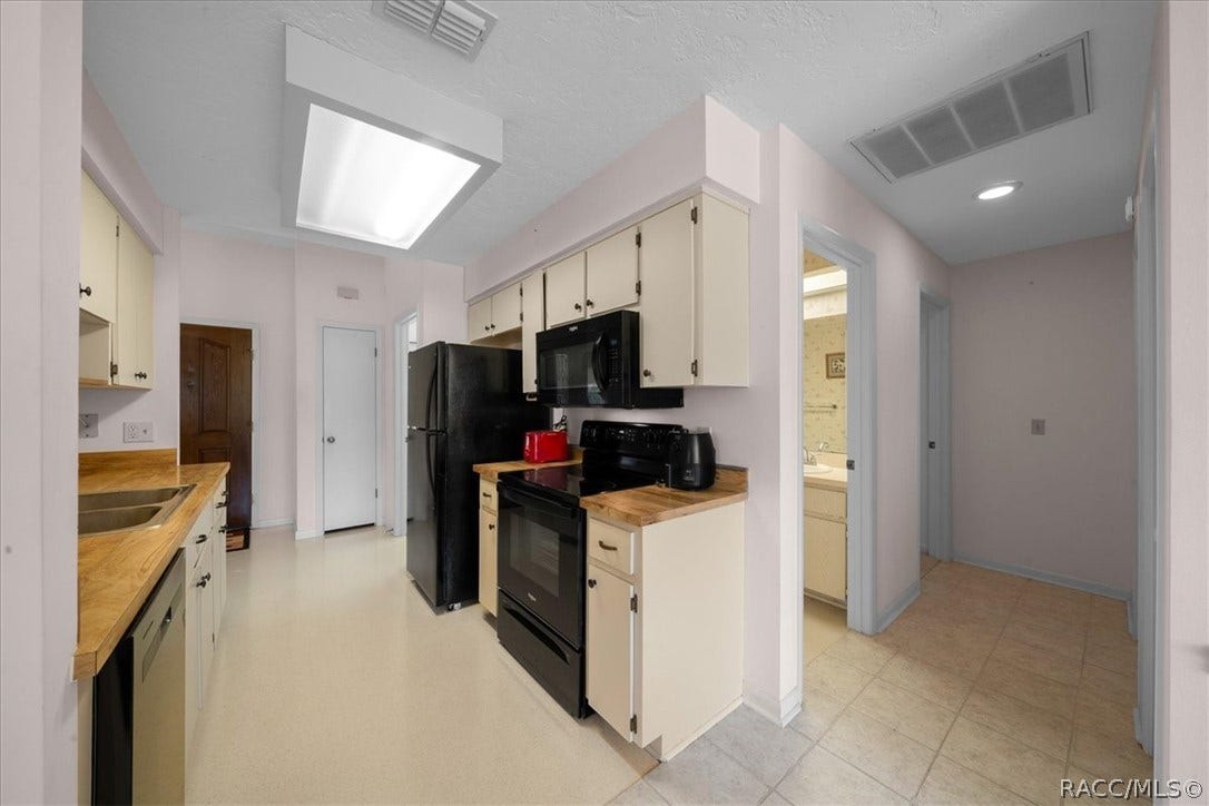 906 W Colbert Court, Beverly Hills, FL 34465 906 W Colbert Court, Beverly Hills, FL 34465