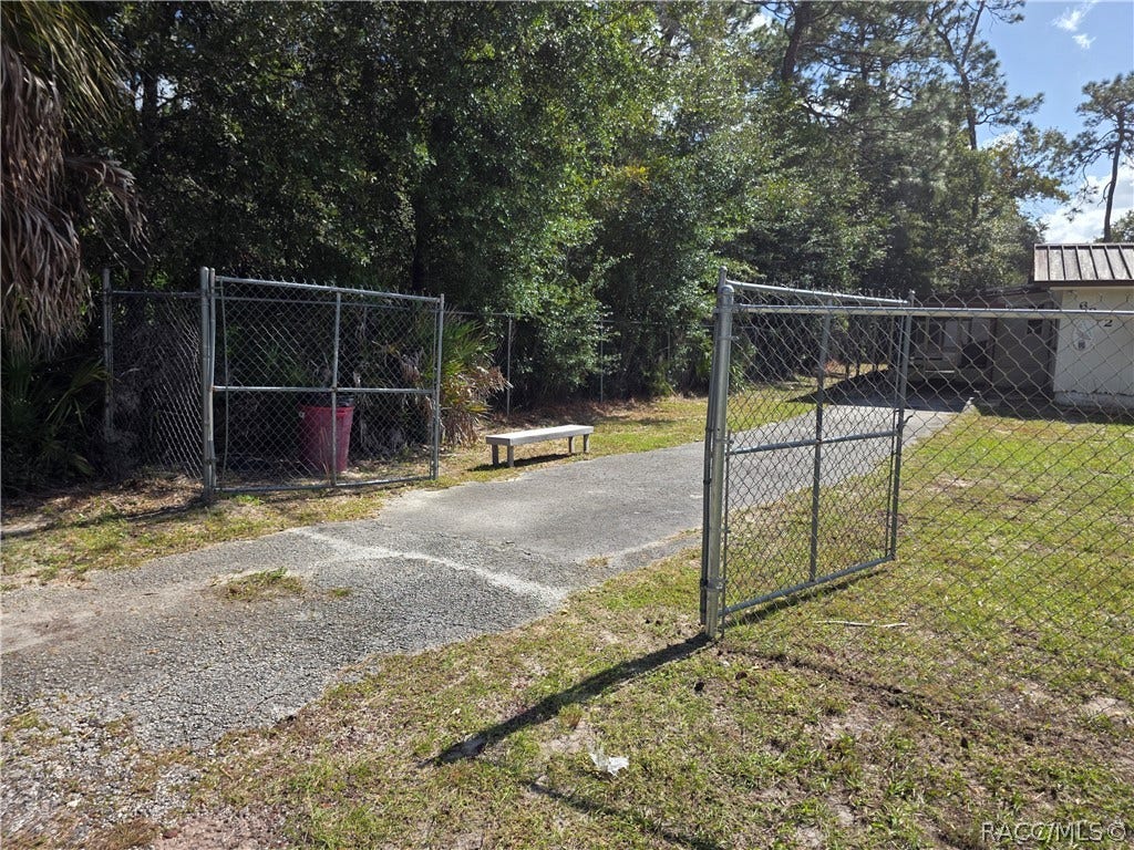 6862 W Homosassa Trail, Homosassa, FL 34448 6862 W Homosassa Trail, Homosassa, FL 34448