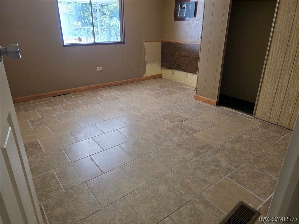 6862 W Homosassa Trail, Homosassa, FL 34448 6862 W Homosassa Trail, Homosassa, FL 34448