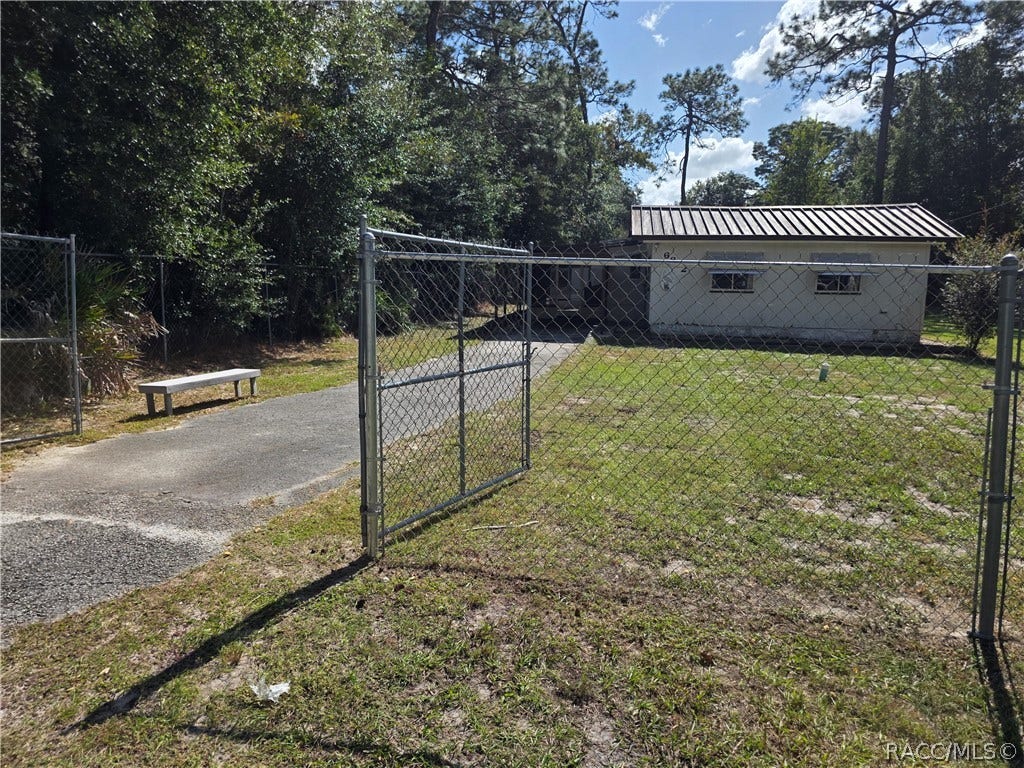 6862 W Homosassa Trail, Homosassa, FL 34448 6862 W Homosassa Trail, Homosassa, FL 34448