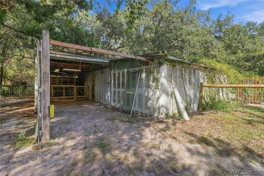6930 W Sasser Street, Homosassa, FL 34446 Rear covered storage