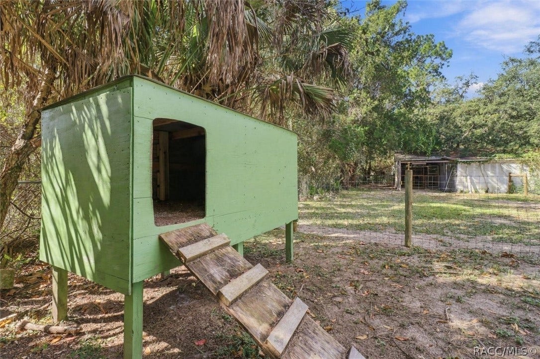 6930 W Sasser Street, Homosassa, FL 34446 Goat house