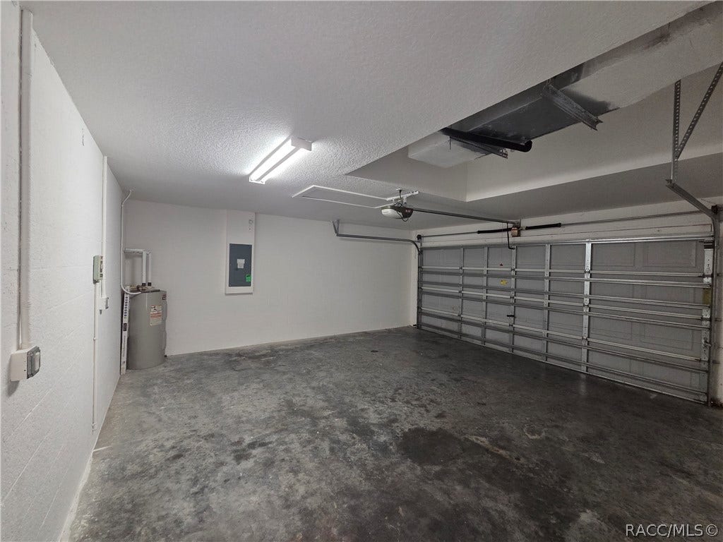 8147 N Ibsen Drive, Dunnellon, FL 34433