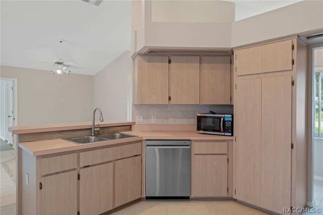 1950 W Tall Oaks Drive, Beverly Hills, FL 34465 1950 W Tall Oaks Drive, Beverly Hills, FL 34465