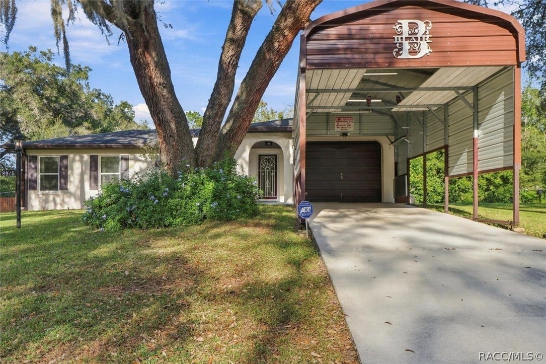 8985 N Joann Drive, Citrus Springs, FL 34434
