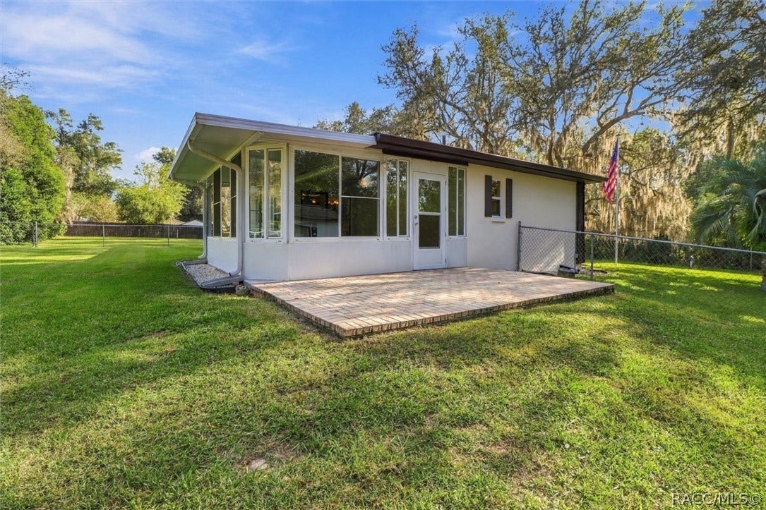 8985 N Joann Drive, Citrus Springs, FL 34434