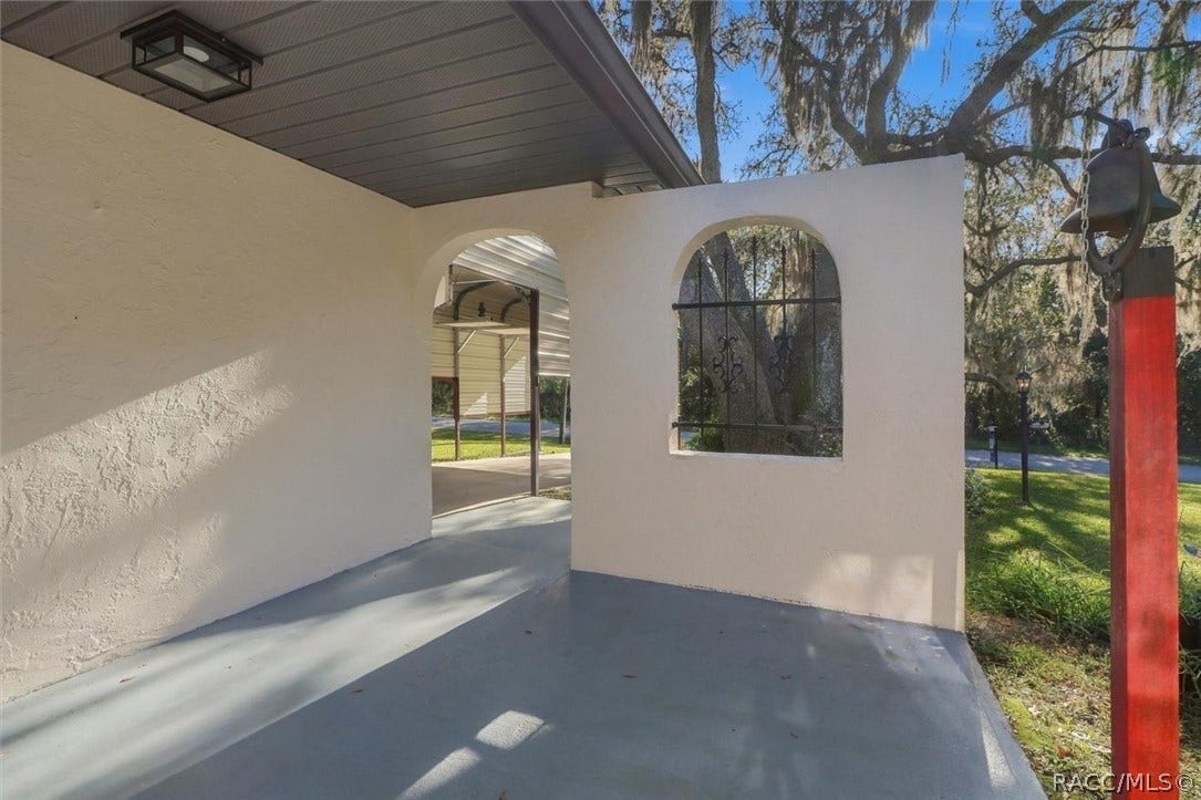 8985 N Joann Drive, Citrus Springs, FL 34434