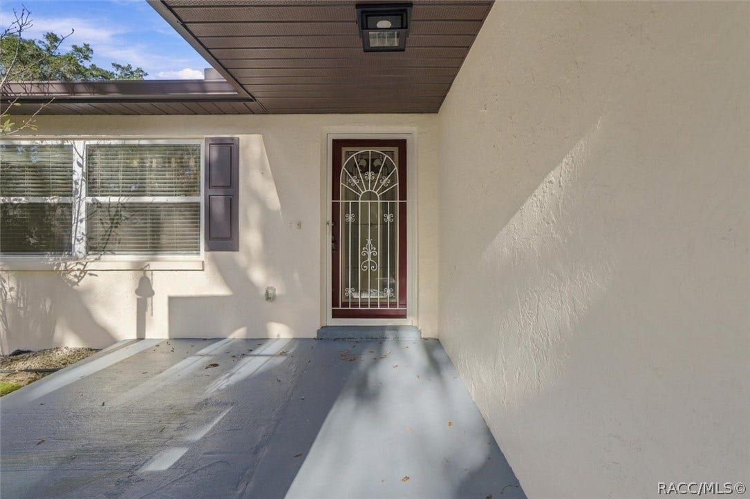 8985 N Joann Drive, Citrus Springs, FL 34434