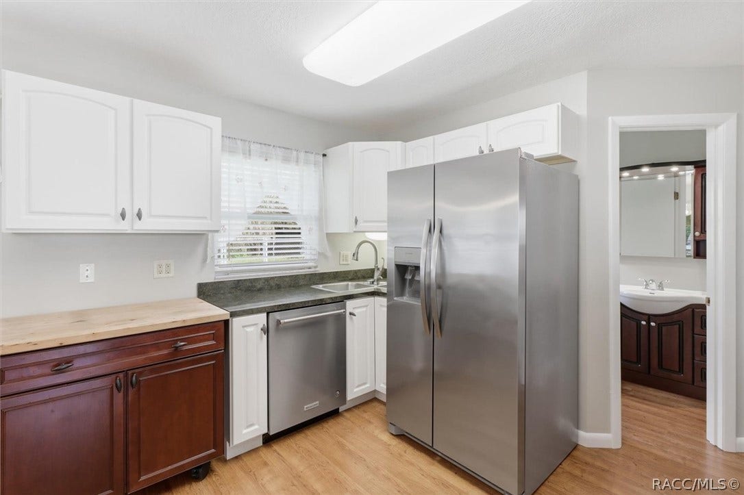 8985 N Joann Drive, Citrus Springs, FL 34434