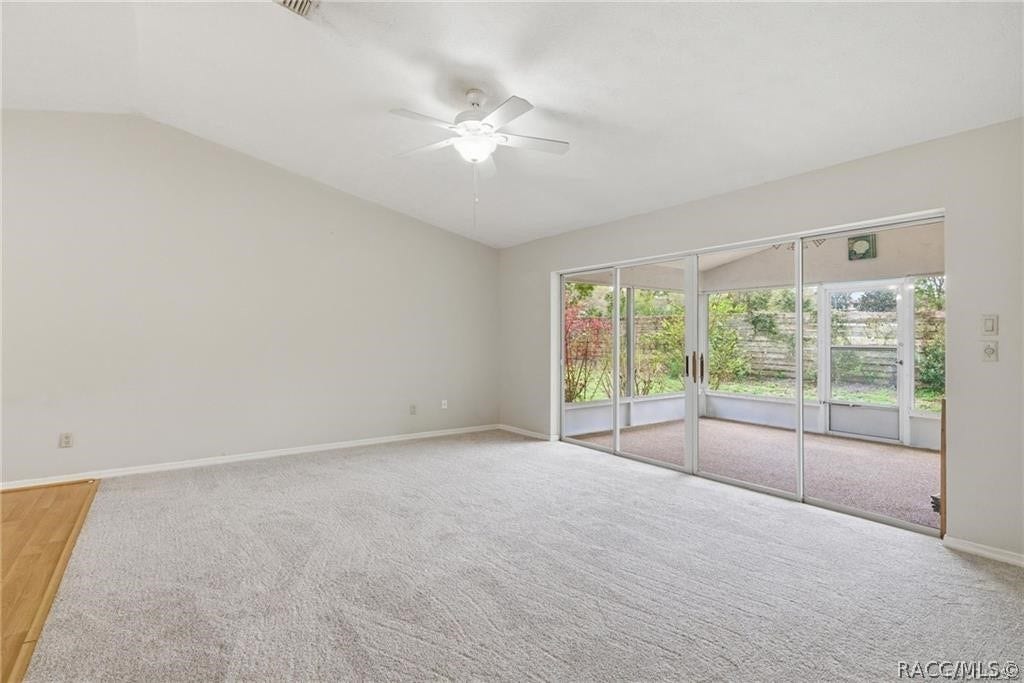 6068 W Douneray Loop, Crystal River, FL 34429