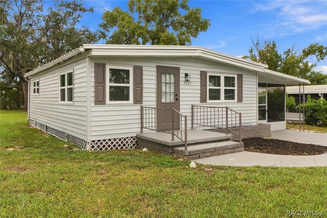 7289 Fairlane Avenue, Brooksville, FL 34613 7289 Fairlane Avenue, Brooksville, FL 34613