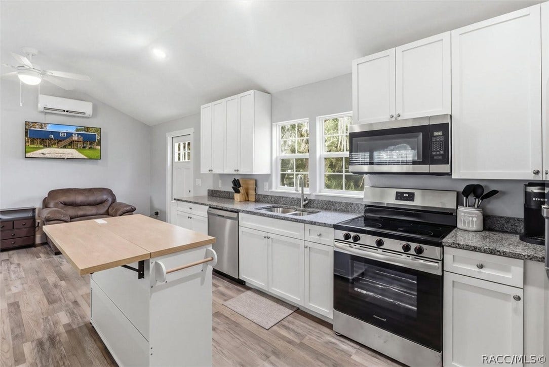 11000 W Seminole Place, Homosassa, FL 34448 11000 W Seminole Place, Homosassa, FL 34448