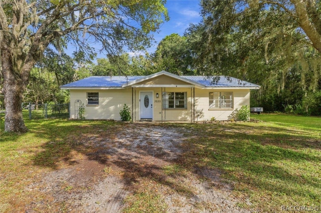 7635 W Mesa Lane, Homosassa, FL 34448 7635 W Mesa Lane, Homosassa, FL 34448