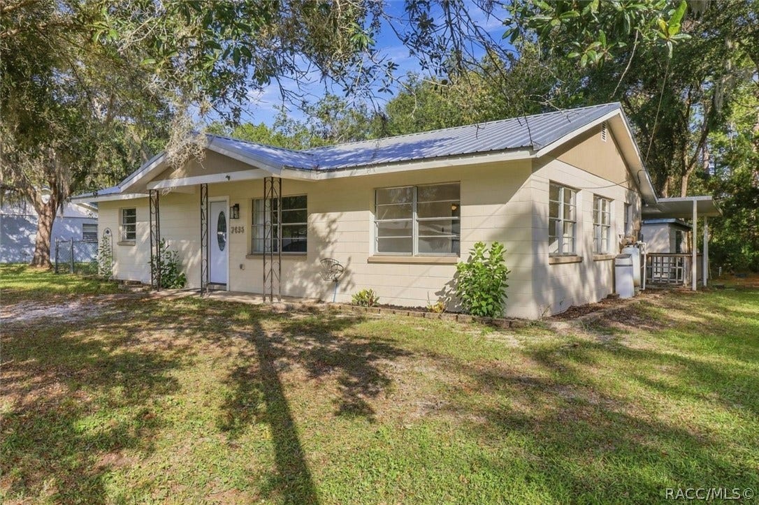 7635 W Mesa Lane, Homosassa, FL 34448 7635 W Mesa Lane, Homosassa, FL 34448