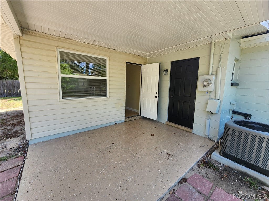 7421 W 7 Rivers Drive, Crystal River, FL 34429 7421 W 7 Rivers Drive, Crystal River, FL 34429