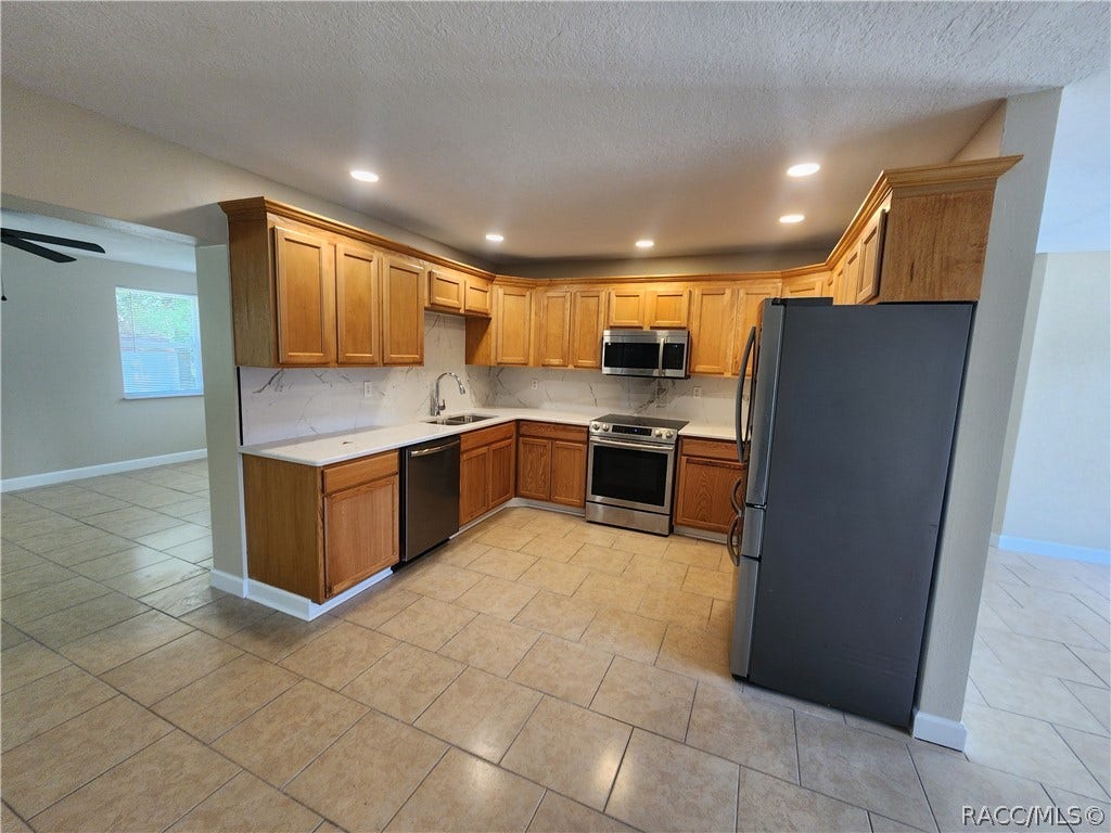 7421 W 7 Rivers Drive, Crystal River, FL 34429 7421 W 7 Rivers Drive, Crystal River, FL 34429