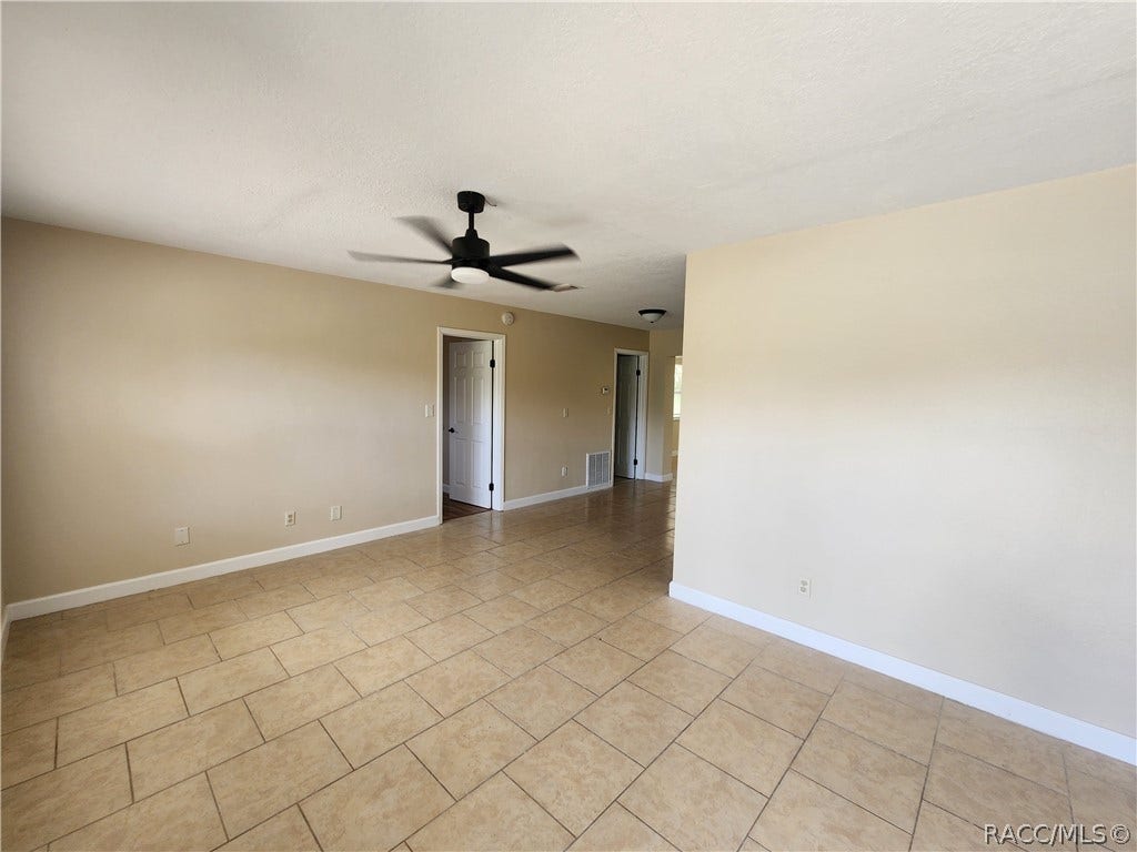 7421 W 7 Rivers Drive, Crystal River, FL 34429 7421 W 7 Rivers Drive, Crystal River, FL 34429