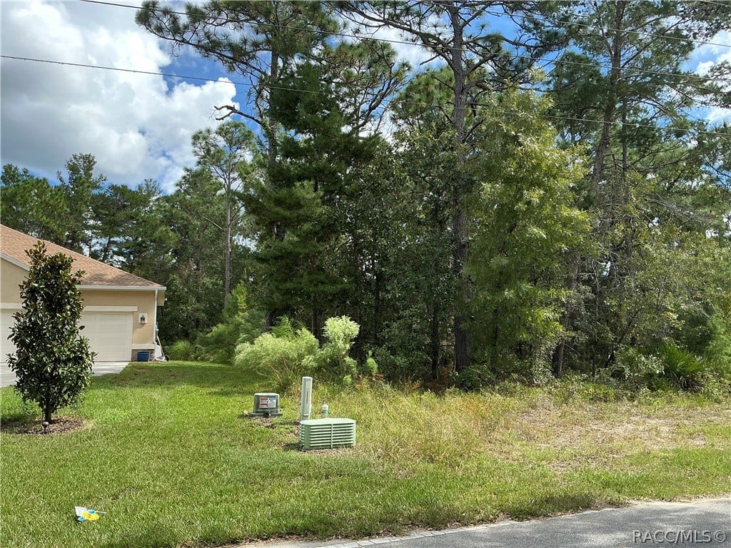 29 Oak Village Boulevard S, Homosassa, FL 34446 29 Oak Village Boulevard S, Homosassa, FL 34446