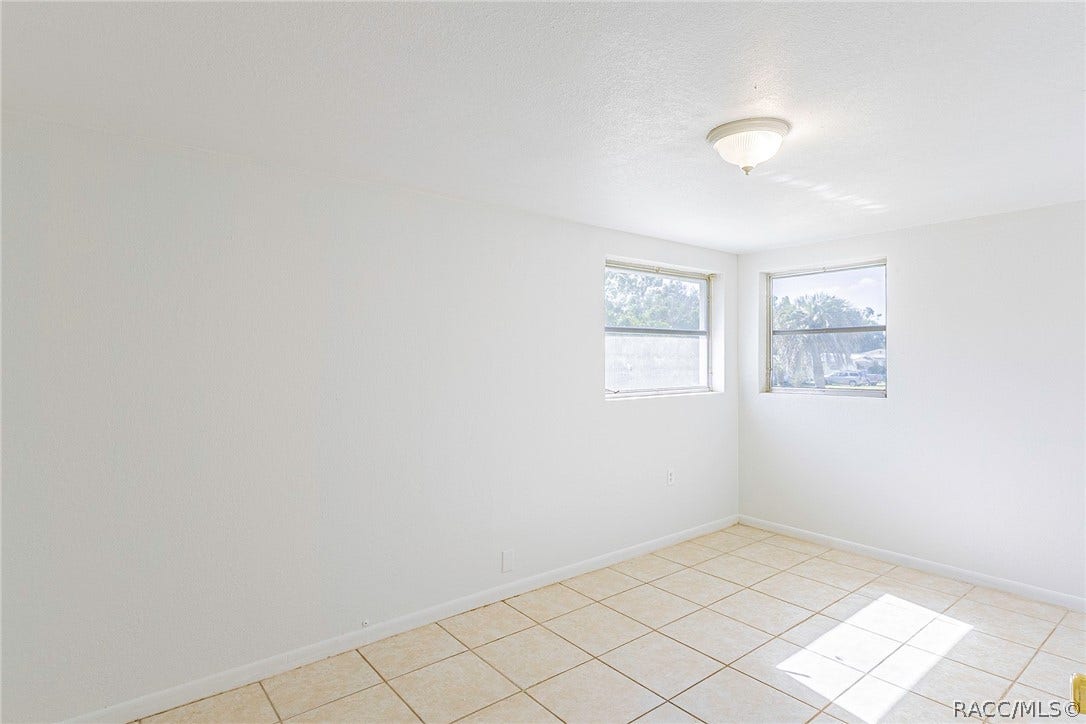 6 S Jefferson Street, Beverly Hills, FL 34465