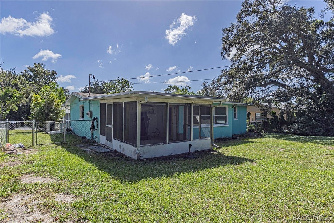 6 S Jefferson Street, Beverly Hills, FL 34465