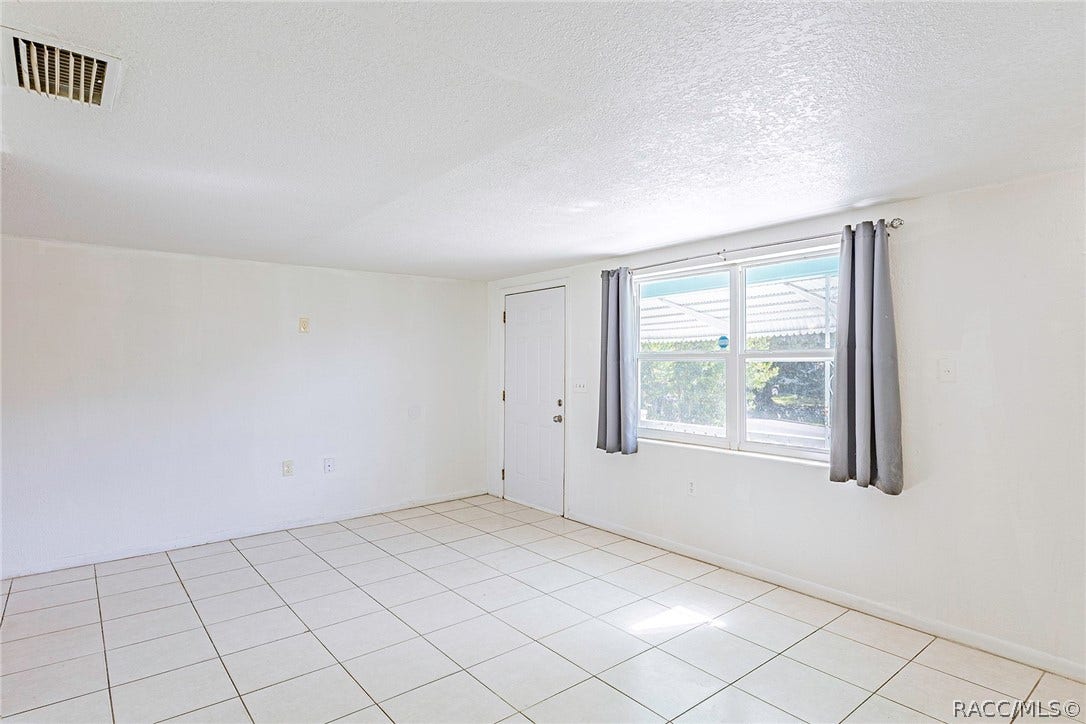 6 S Jefferson Street, Beverly Hills, FL 34465