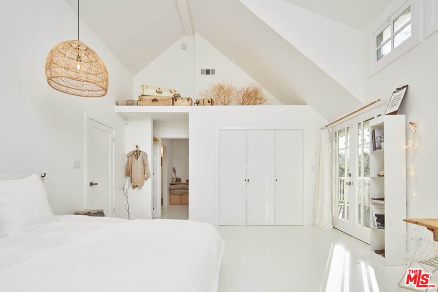 Property photo for 906 Nowita Place, Venice, CA