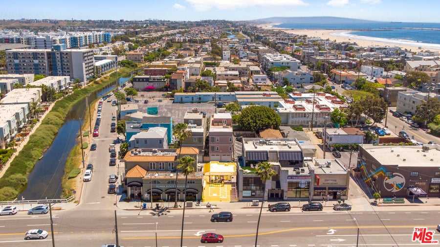 Property photo for 116 WASHINGTON Boulevard, Venice, CA