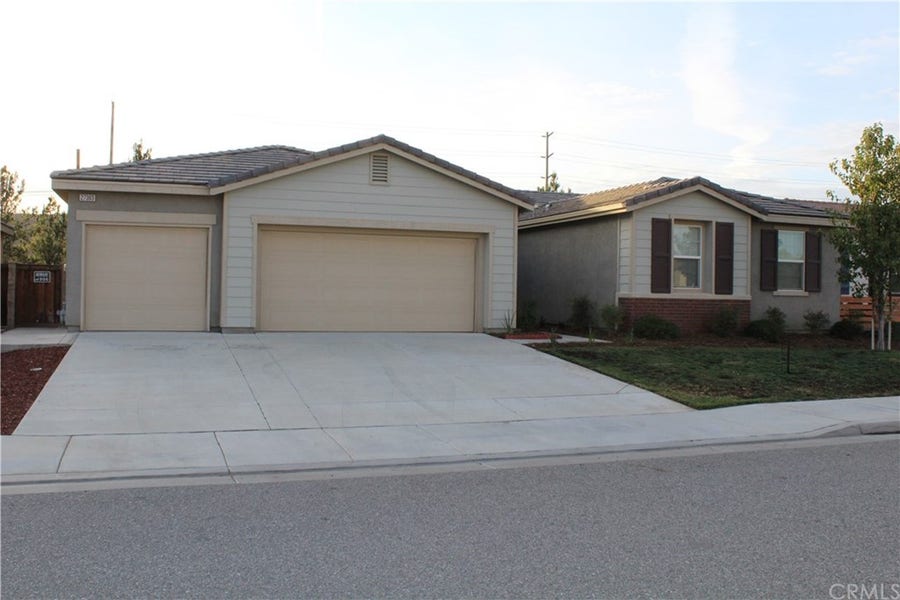 Property photo for 27363 Stonehurst Drive, Menifee, CA
