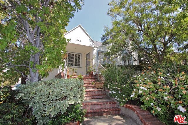 Property photo for 10675 ROCHESTER Avenue, Los Angeles, CA