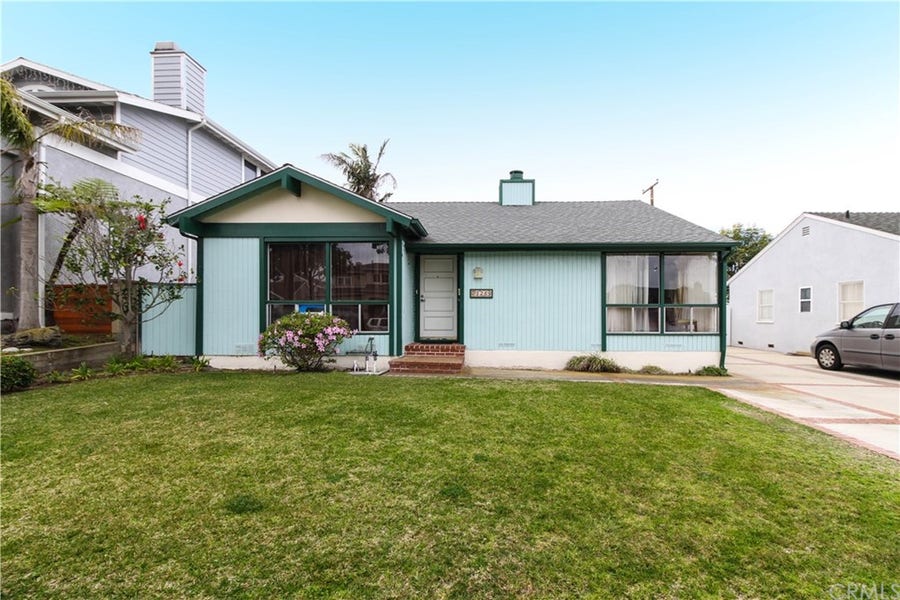 Property photo for 326 Avenue E, Redondo Beach, CA