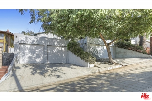 Property photo for 2273 COVE Avenue, Los Angeles, CA
