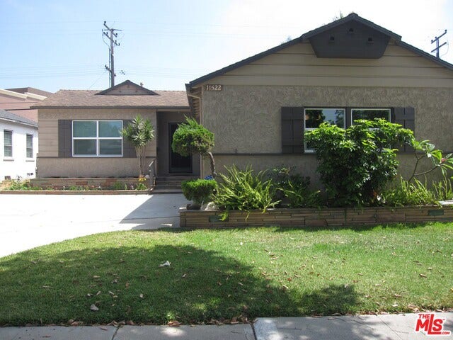Property photo for 11522 SEGRELL Way, Culver City, CA