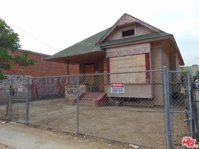 Property photo for 644 E 21ST Street, Los Angeles, CA
