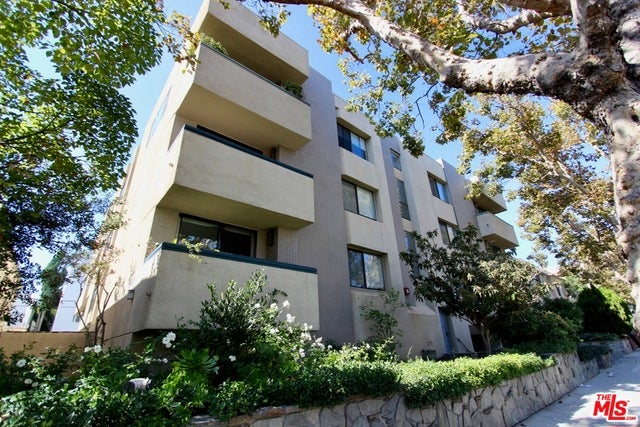 Property photo for 145 CANON Drive, #202, Beverly Hills, CA