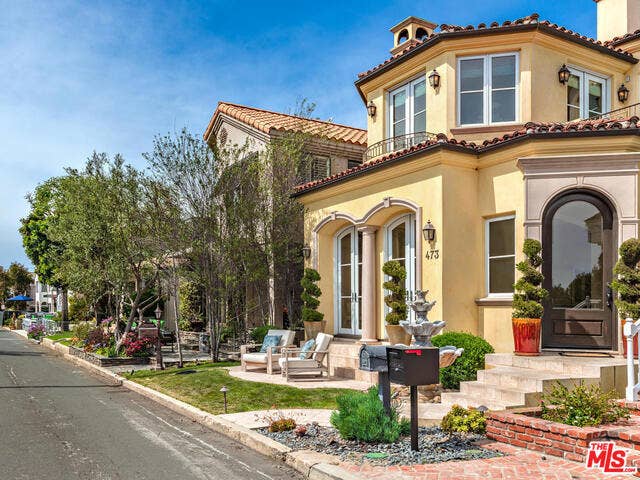 Property photo for 473 34TH Street, Manhattan Beach, CA