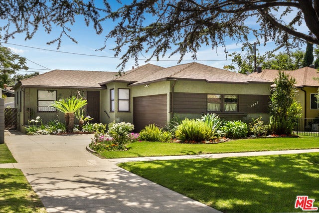 Property photo for 5255 S SLAUSON Avenue, Culver City, CA