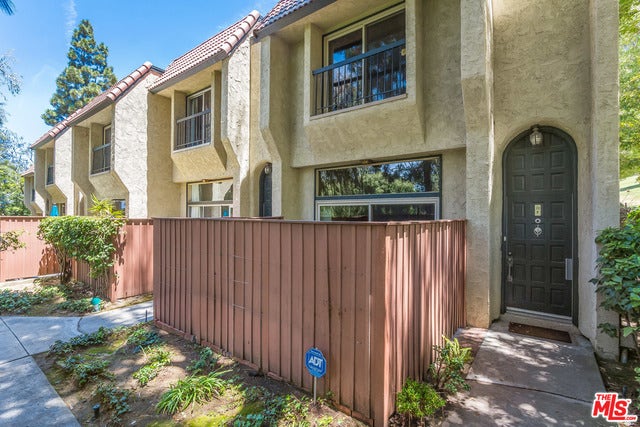 Property photo for 11260 OVERLAND Avenue, #22F, Culver City, CA
