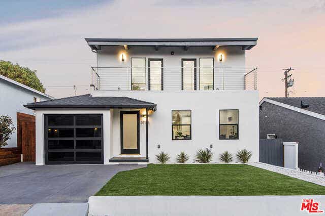 Property photo for 2704 OAK Avenue, Manhattan Beach, CA