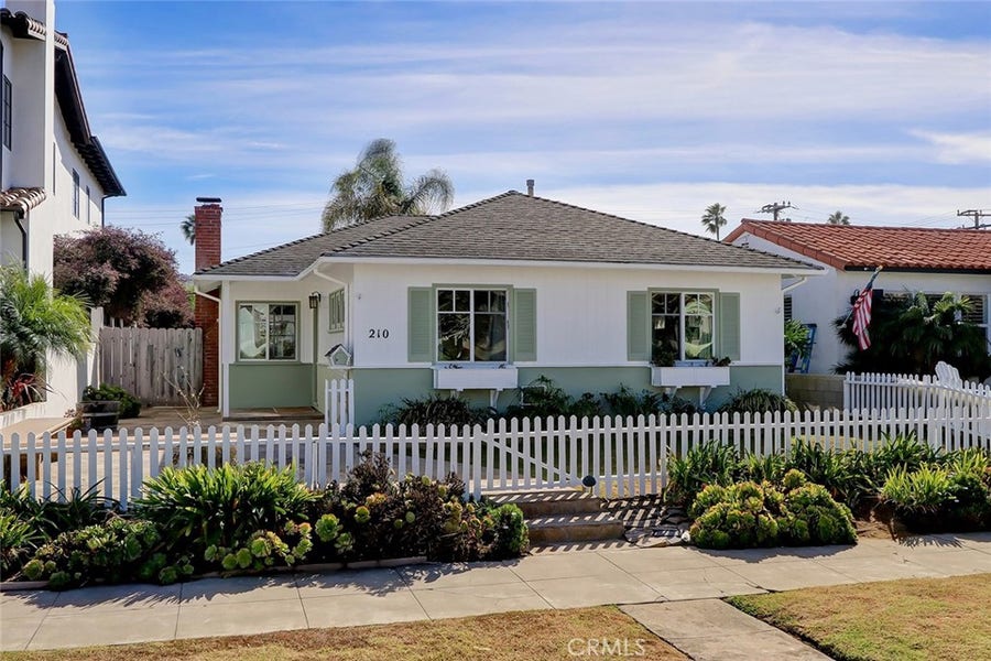 Property photo for 210 Avenue E, Redondo Beach, CA